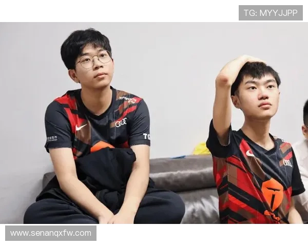 V5战队在CSGO中的团队协作策略与实战分析探讨