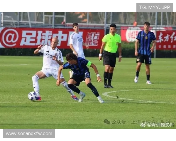 南京足球队的精神之旅：探索足球背后的文化与信念