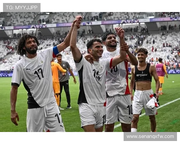 1998年世界杯经典对决法国队与巴拉圭队的激烈较量回顾