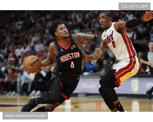 上海大鲨鱼与火箭队激战成焦点双方得分对比引发热议 上海大鲨鱼与火箭队激战成焦点双方得分对比引发热议