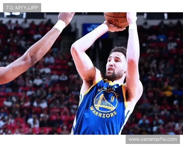 黑白双熊对决水花兄弟篮球盛宴谁能赢得最终荣耀